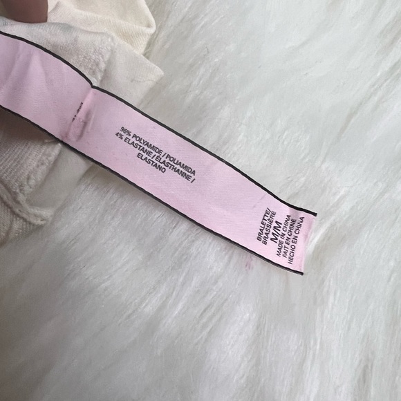 Victoria, secret White top - Picture 5 of 6